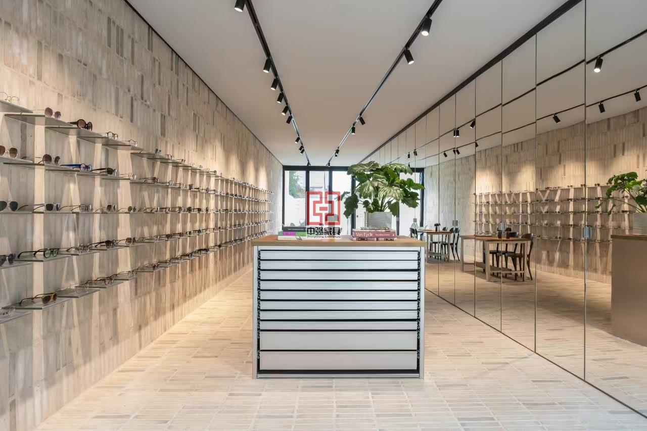 南京中強(qiáng)展柜廠 - 專業(yè)眼鏡店鋪展柜定制